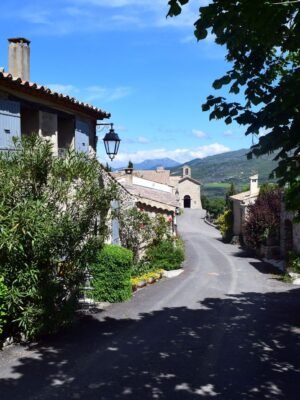 Bésignan - Vieux bourg